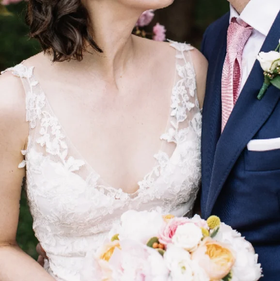 Rebecca Schoneveld Tristan Ivory Lace Wedding Gown - Picture 6 of 7